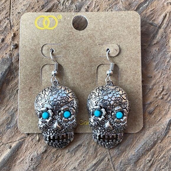 BURNISHED SILVERTONE and Turqoise Bead Sugar Skull Earrings - Picture 1 of 2